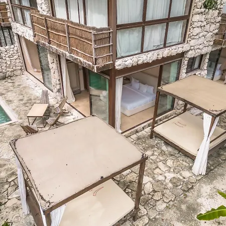 Luum Zama Private Pool, Chef, Mins To Beach Apartment *