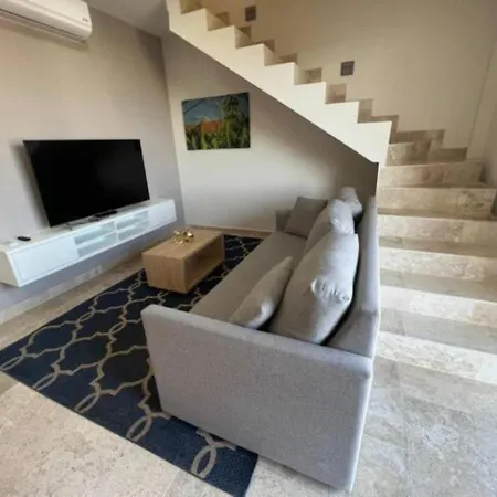 Dreamed Brava With Rooftop & Bridge Pool Apartment