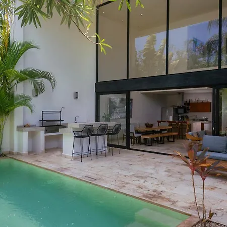 Villa Spectacular 4br Style With Concierge And Secluded Pool