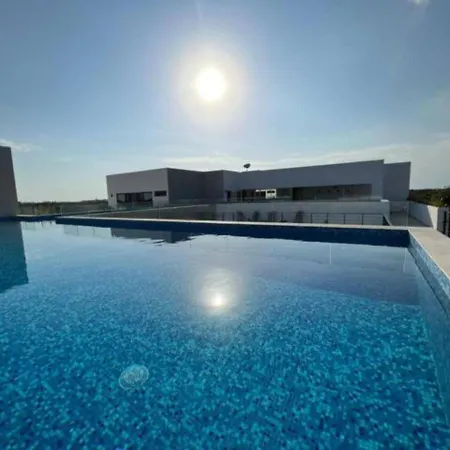 Dreamed Brava With Rooftop & Bridge Pool *