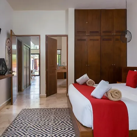 Spectacular 4br Style With Concierge And Secluded Pool Villa