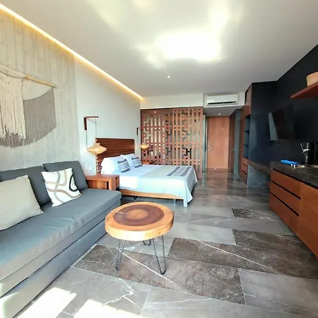 Loro 407 Apartment