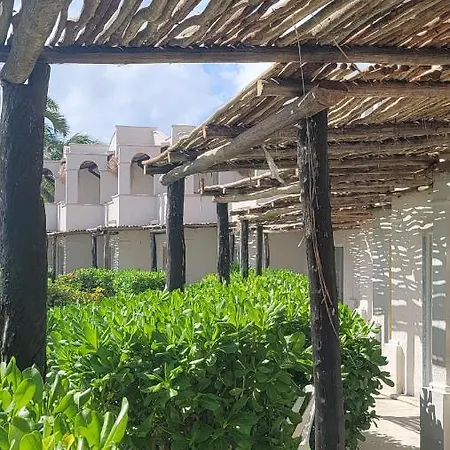 Vr Club Riviera Hotel