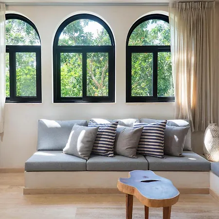 New! Private Pool.near City/beach.200mb.#1 Rooftop *