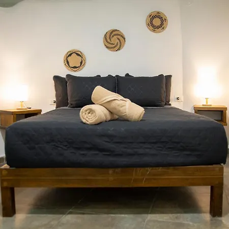 Sonido Del Mar Boutique & Yoga Loft