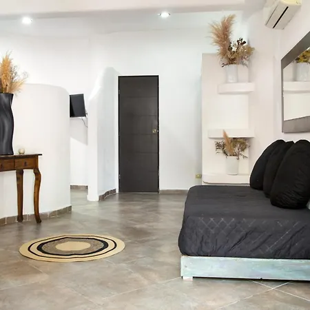 Apartment Sonido Del Mar Boutique & Yoga Loft *