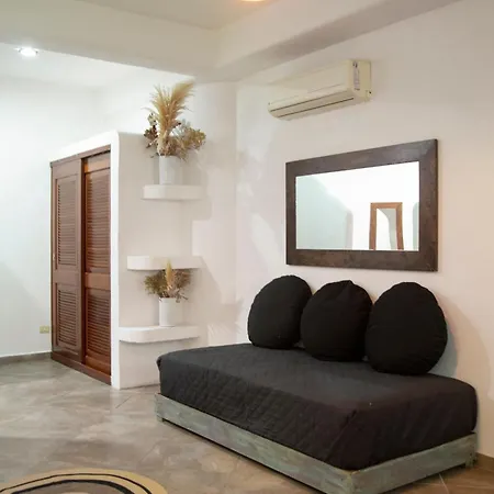 Sonido Del Mar Boutique & Yoga Loft