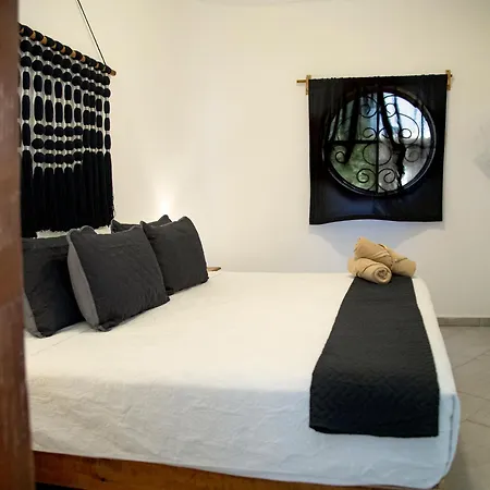 Sonido Del Mar Boutique & Yoga Loft * Tulum
