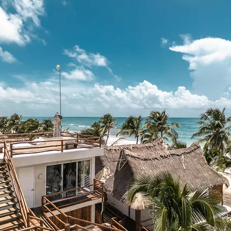 Hotel Niken Beachfront