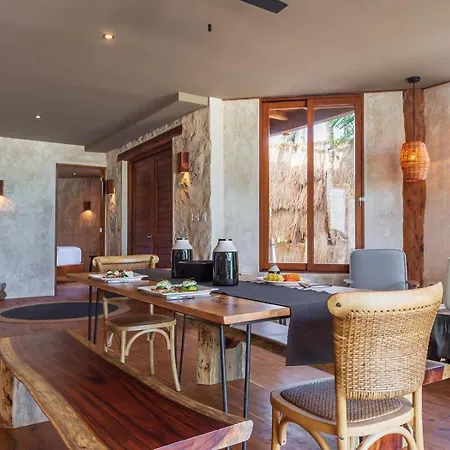 113 With 3 Bedrooms In Holiday home