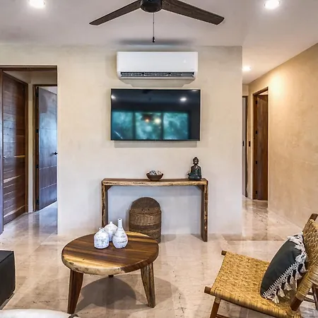 3br Panoramic Ph W Sunset, Terrace, Private Pool Apartment *
