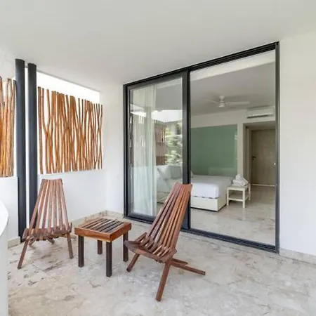 Hunab Kah Serene Rooftop Pool Tulum