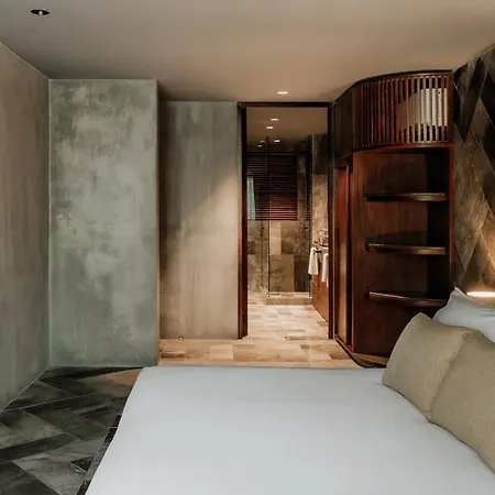 Apartment Barneys New York Luxury Gold *