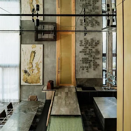 Apartment Barneys New York Luxury Gold