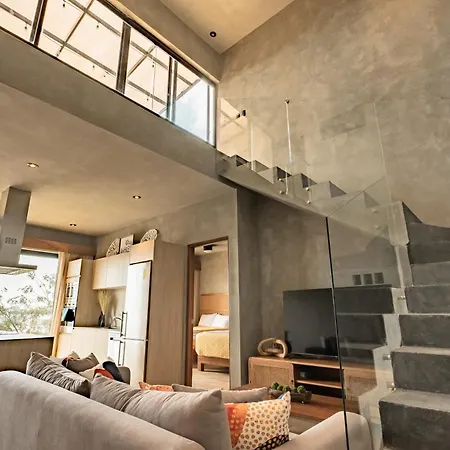 Penthouse In Apartment *