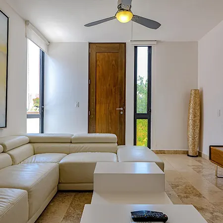 Querido 302 + 302s Holiday home *