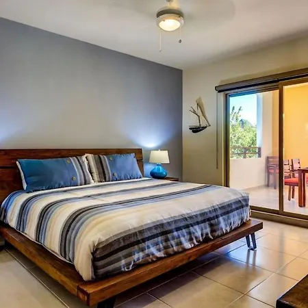 Jungle Paradise Ph W/ Private Terrace & 2 Jacuzzis *