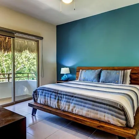 Holiday home Jungle Paradise Ph W/ Private Terrace & 2 Jacuzzis