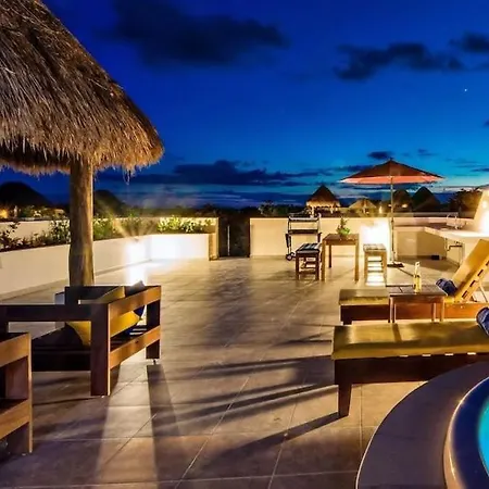 Jungle Paradise Ph W/ Private Terrace & 2 Jacuzzis