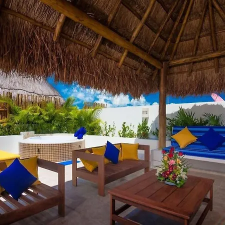 Jungle Paradise Ph W/ Private Terrace & 2 Jacuzzis Holiday home