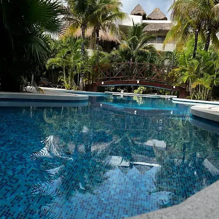Jungle Paradise Ph W/ Private Terrace & 2 Jacuzzis Holiday home