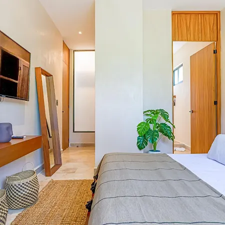 Chen Luum Penthouse 301