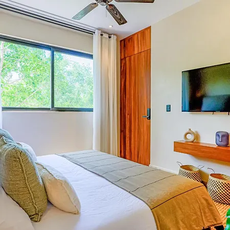Chen Luum Penthouse 301 Apartment