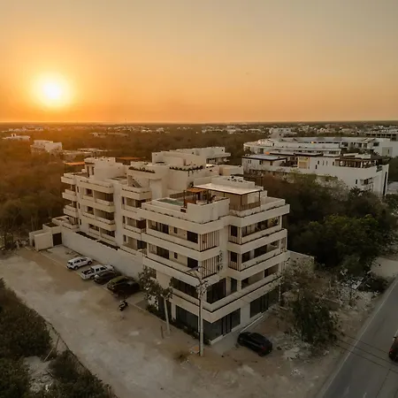 Apartment Deluxe 2-story Penthouse Pool & Bbq Rooftop *