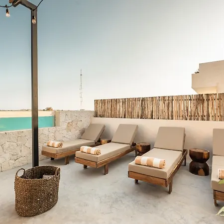 Deluxe 2-story Penthouse Pool & Bbq Rooftop Apartment Tulum