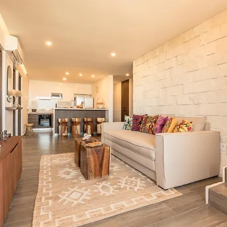 Deluxe 2-story Penthouse Pool & Bbq Rooftop