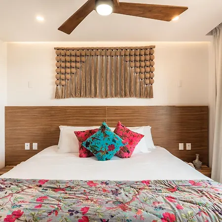 Deluxe 2-story Penthouse Pool & Bbq Rooftop Apartment Tulum