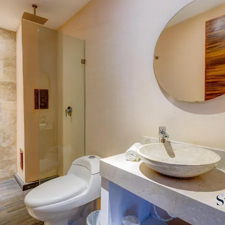 Holiday home Eco Chic Pool Gym Private Outdoor Soaking Tub *