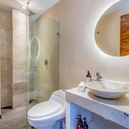 Holiday home Eco Chic Pool Gym Private Outdoor Soaking Tub *