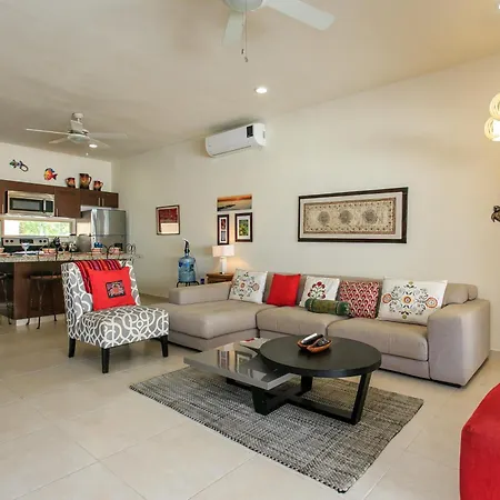 Apartment Luzera - With Ample Private Roof & Jacuzzi & Bbq *