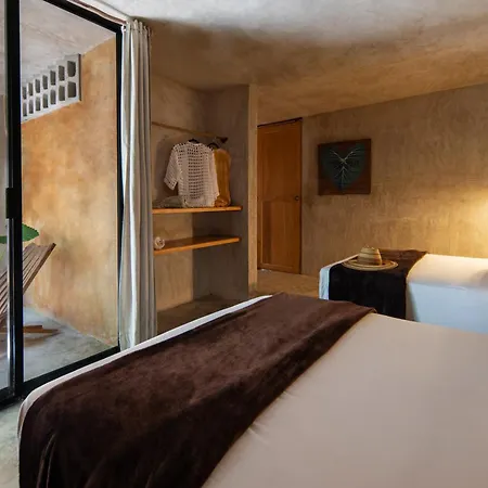 Hotel Casa Coyote 3*