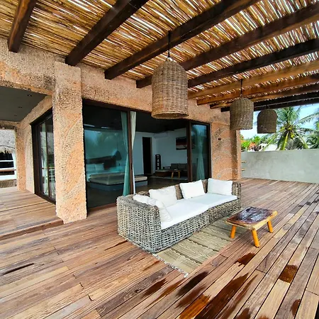 Casa Aakbal Private Fron Sea Location Villa