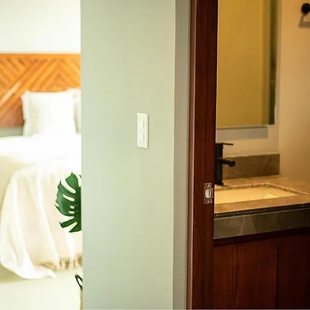 Paramar Black Luxury Aldea Zama Apartment *