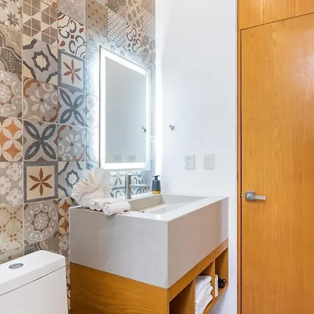 Apartment 6br Retreat, 2 Pools, Sleeps 16, Aldea Zama Tulum