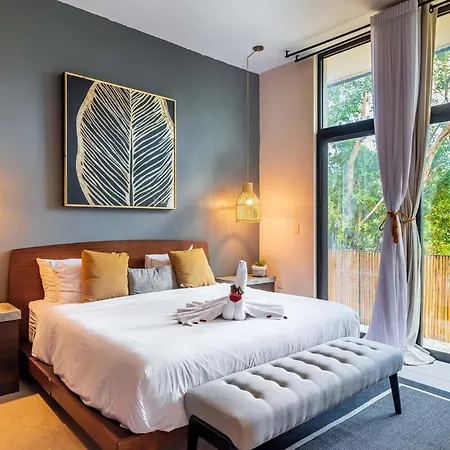 Apartment 6br Retreat, 2 Pools, Sleeps 16, Aldea Zama Tulum