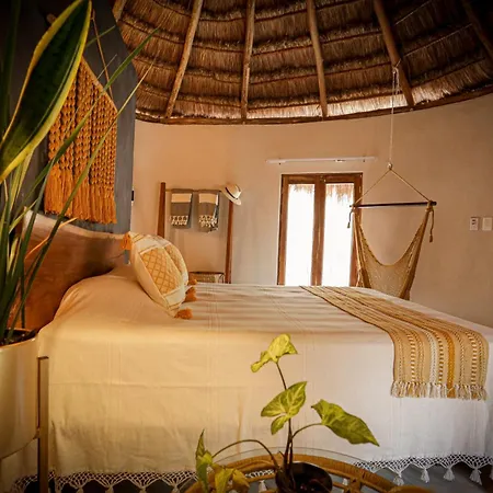 The Yellow Nest Hotel 5*