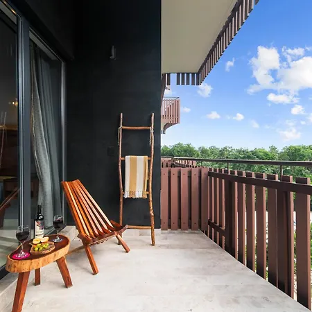 Apartment 1 Bedroom With Club Included *