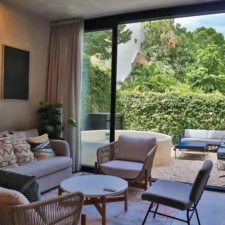 Quiet 4br Townhouse With Private Pool, Roof, Patio Tulum