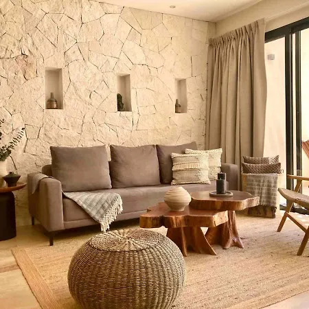 Pv Premium Residences By Waves