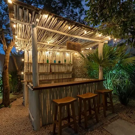 Casa Kefi- Award Winning - Jungle Paradise Holiday home *
