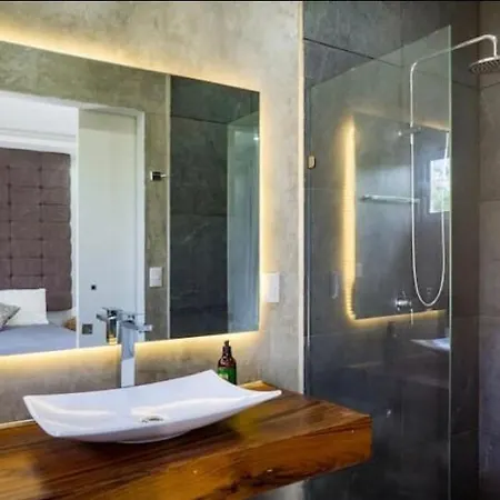 Tulum, 6 Bedrooms In Paradise Villa *