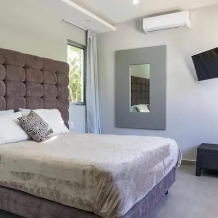 Tulum, 6 Bedrooms In Paradise *