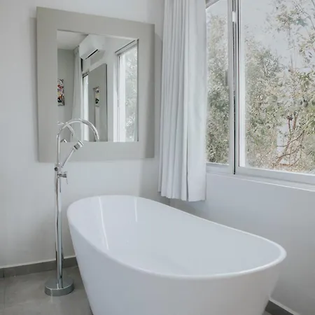 Tulum, 6 Bedrooms In Paradise Villa *