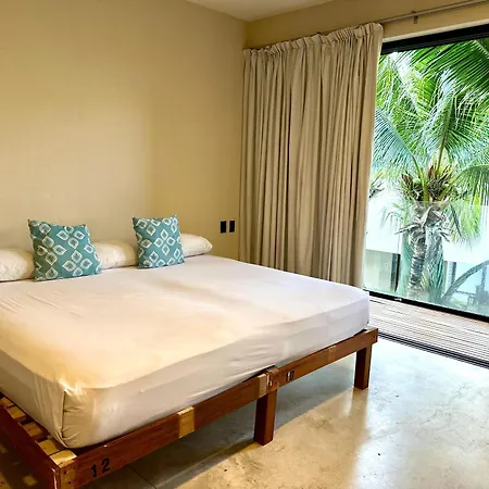 Moonshine & Hotel Tulum