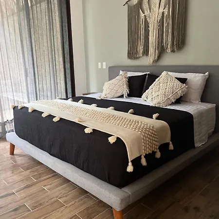 Zenda - Luxury Private