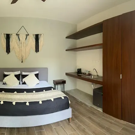 Zenda - Luxury Private
